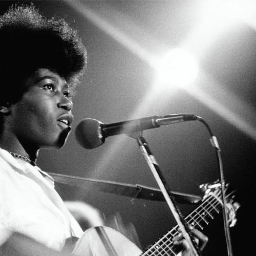 Performance Classics: Steppin' Out Live
