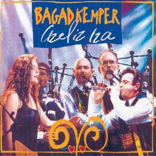 Azeliz Iza (Breton Pipe Band - Celtic Music from Brittany - Keltia Musique - Bretagne)