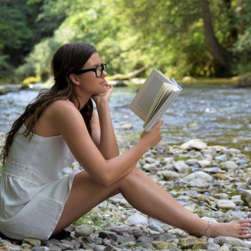Relaxing Music: Serenity in Waterside Study
