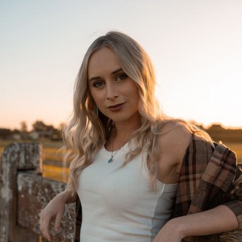 Melanie Dyer