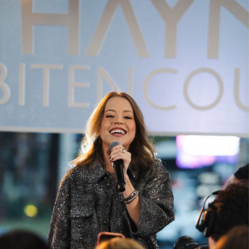 Thayná Bitencourt