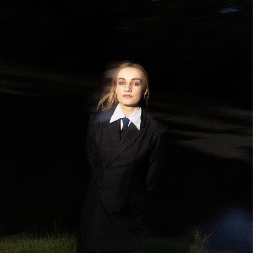Imogen and the Knife
