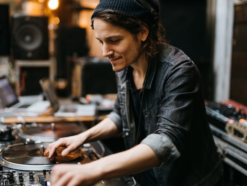 dj in San Francisco