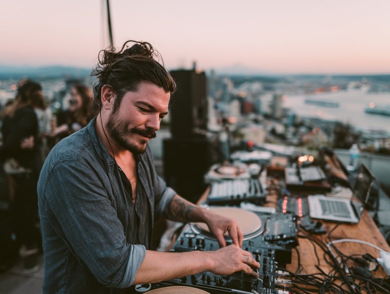 dj in Seattle