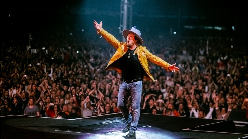 Zucchero | Vinyl Room Upgrade (concert ticket not inlcuded)