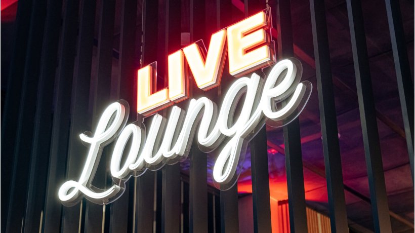 LIVE LOUNGE | Emozioni Senza Tempo
