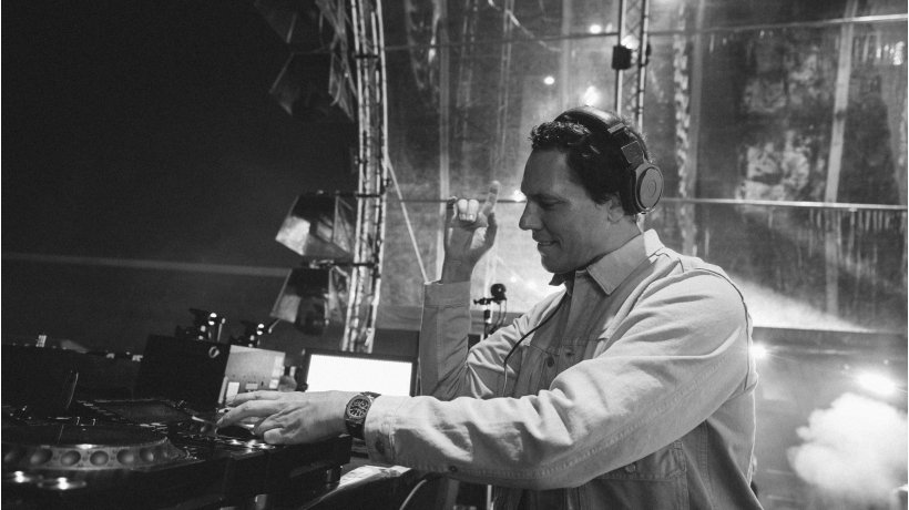 Tiesto (21+)