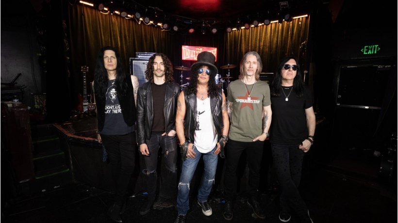 Slash feat. Myles Kennedy & The Conspirators