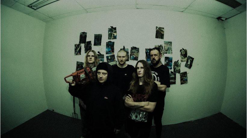 To The Grave + Crown Magnetar - The Sawed Off Suffering Tour