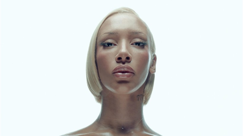Naomi Sharon - No Sleep In Paradise