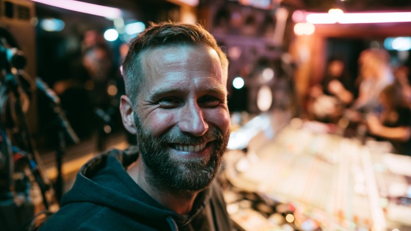 SoundBetter vs Benoizzy : quelle plateforme choisir pour ta collaboration musicale locale ?