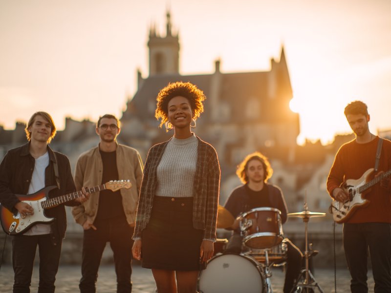 Comment répéter efficacement en groupe : clés pour une collaboration musicale réussie