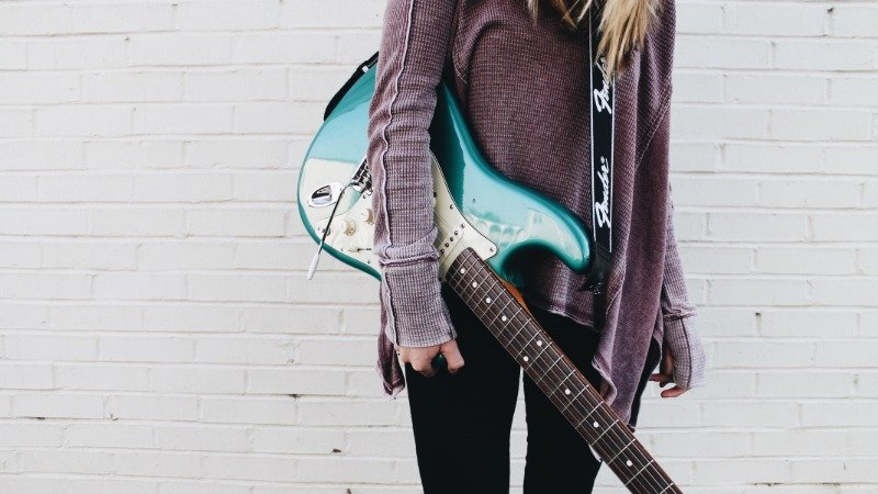 Tu fais de la musique seul ? Découvre comment collaborer vraiment avec d’autres musiciens