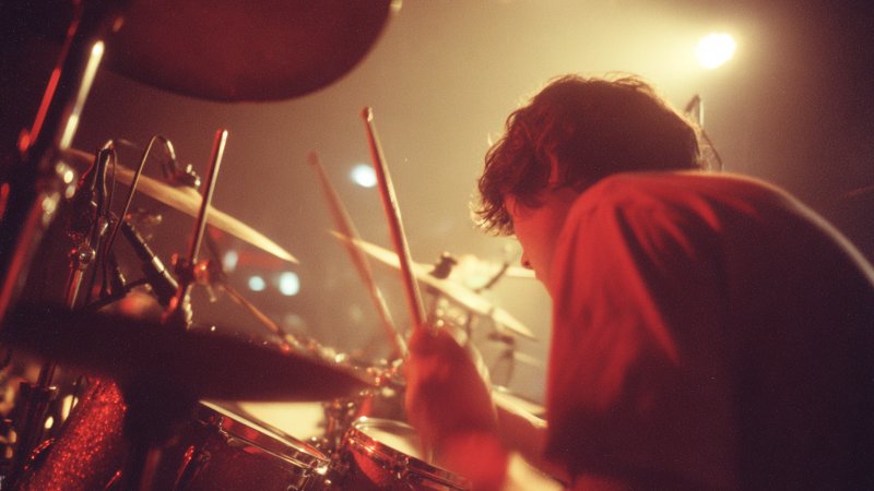 Comment trouver un batteur motivé et fiable pour votre projet musical